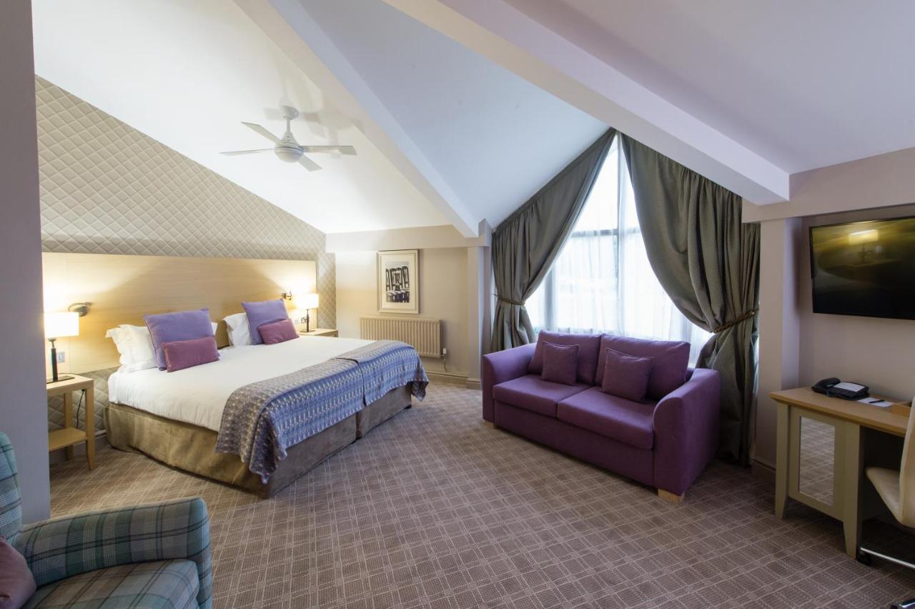 The Belfry Hotel & Resort サットン・コールドフィールド エクステリア 写真