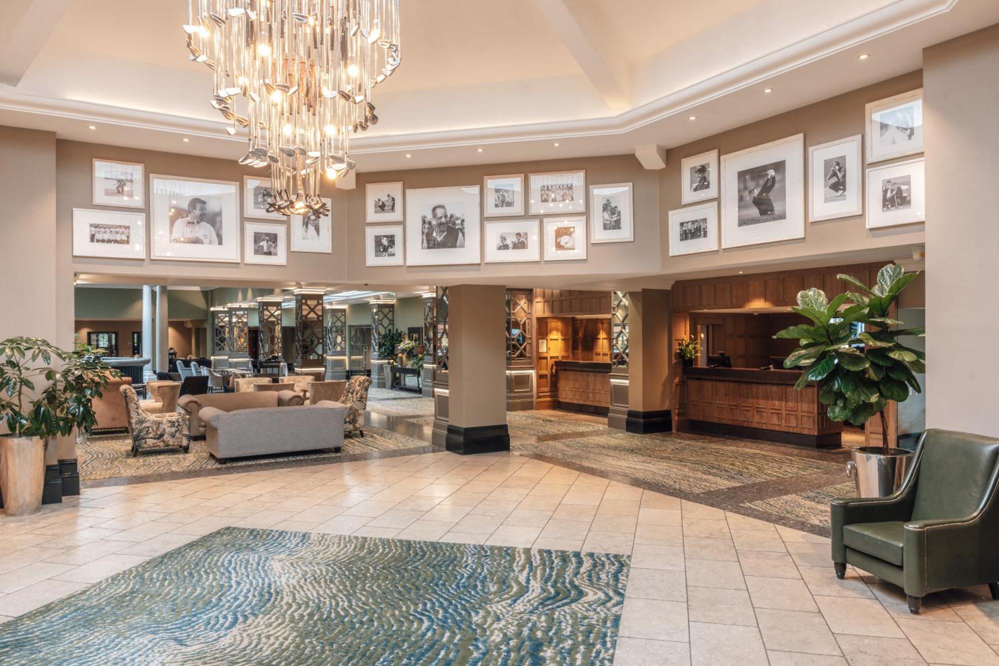 The Belfry Hotel & Resort サットン・コールドフィールド エクステリア 写真